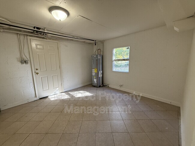 Building Photo - 1719 Lafayette Blvd