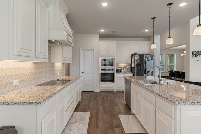 Building Photo - 3825 Honey Grove Dr