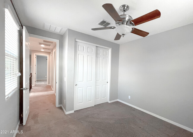 Building Photo - 118 E Canyon Way