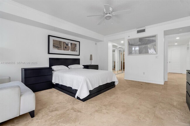 Building Photo - 9 NE 20th Ave