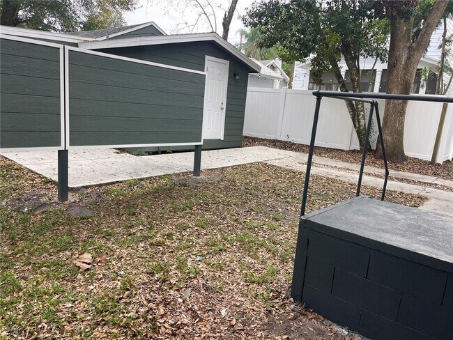 Building Photo - 412 Briercliff Dr