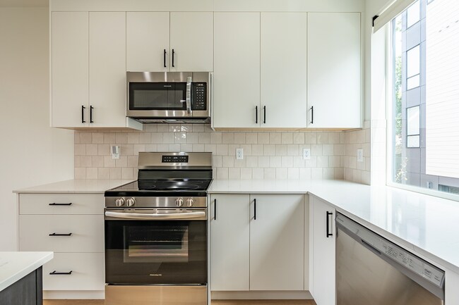 Building Photo - 8326 C 16TH AVE NW 98117