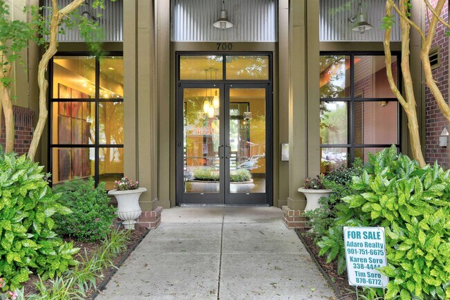 Building Photo - 700 Harbor Bend Rd