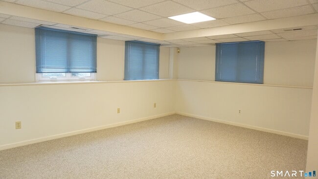 Building Photo - 328 Navajo Loop