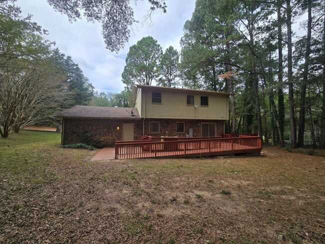 Building Photo - Is It Durham or Chapel Hill? Amazing Locat...