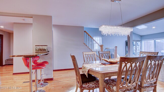 Building Photo - 141 Chestnut Way