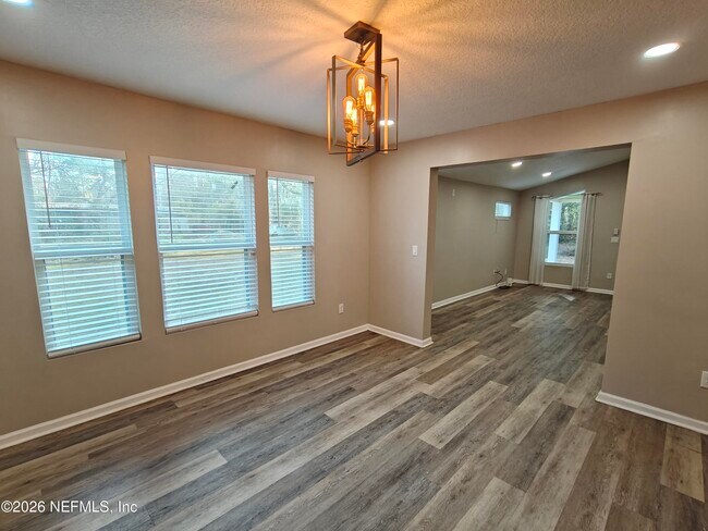 Building Photo - 8153 Thrasher Ave