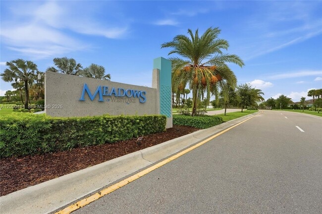 Building Photo - 15239 Goldfinch Cir