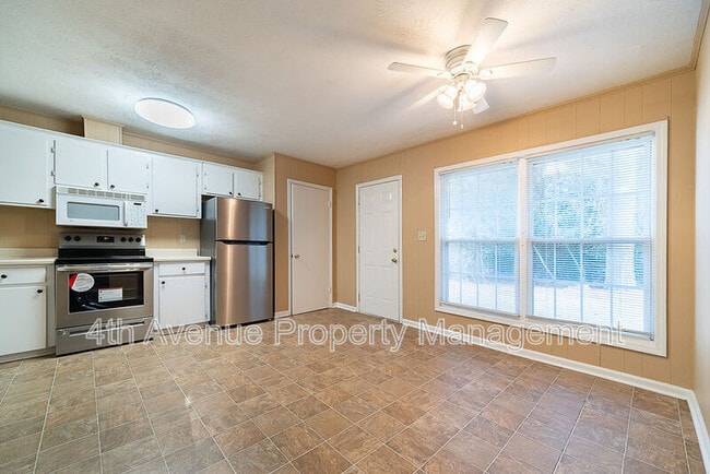 Building Photo - 4437 Township Dr