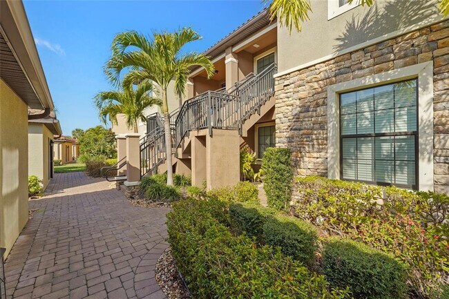 Building Photo - 13731 Messina Loop