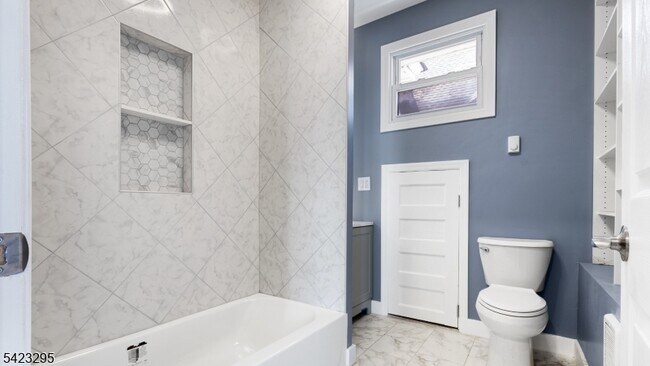 Building Photo - 19 Newfield St