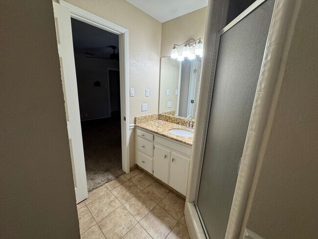 Building Photo - Gorgeous 3/3/2 Home on Spacious Corner Lot...