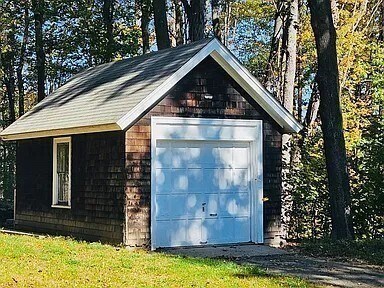 Building Photo - 263-265-265 Silver St