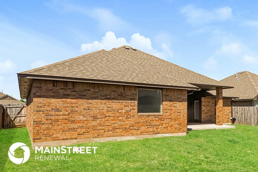 Building Photo - 9948 SW 22nd St