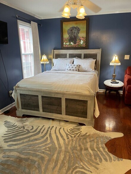 Building Photo - 174 Schools Dr