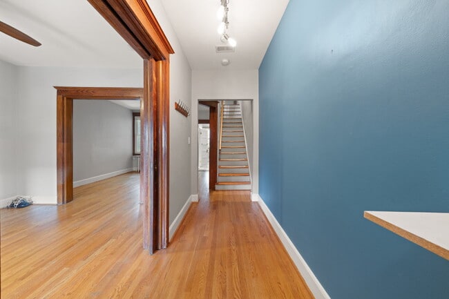 Building Photo - 445 Newton Pl NW