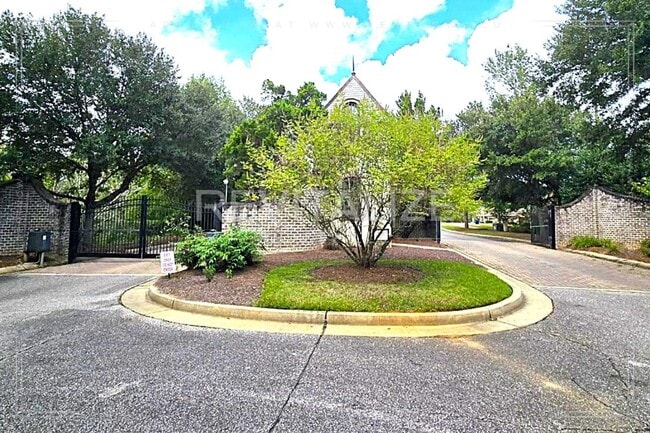 Building Photo - Smart 4 Bd / 2 Ba Home in West Mobile Gate...