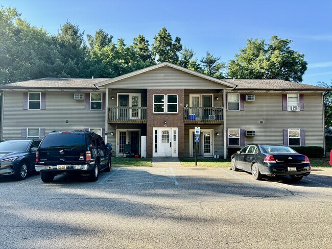 Building Photo - 517 136th Ave