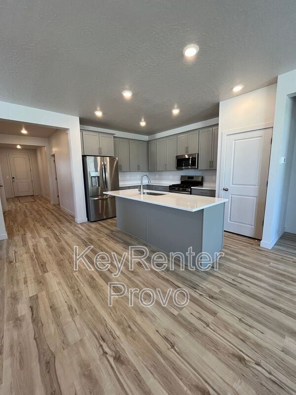 Building Photo - 146 Thistle Dr