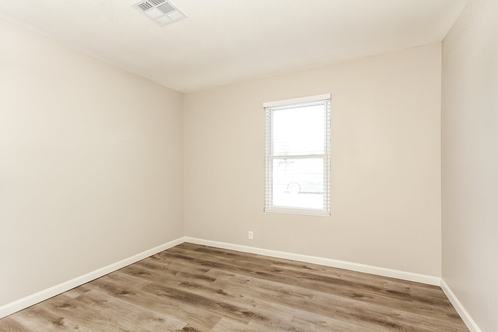 Building Photo - 6702 N 82nd Dr