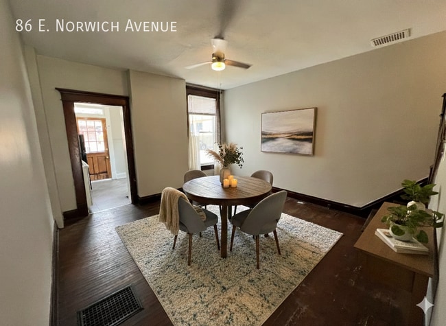 Building Photo - 86 E Norwich Ave