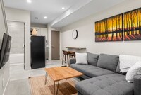 Building Photo - 1348 Zenobia St