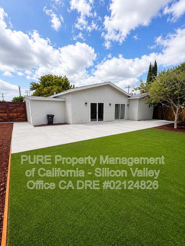 Building Photo - 40469 Shaw Ct