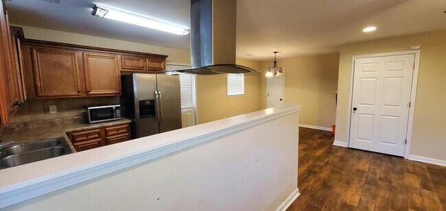 Building Photo - 106 Driftwood Terrace