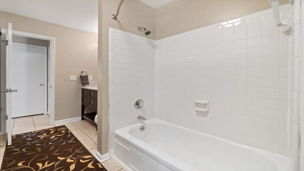 Building Photo - 8039 Charter Oak Ln