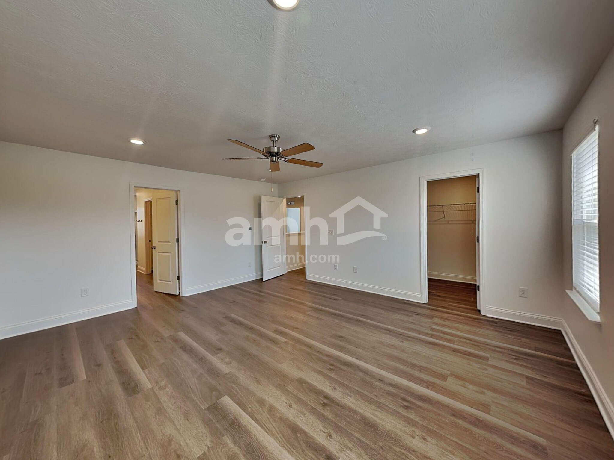 Building Photo - 9163 Henley Ave