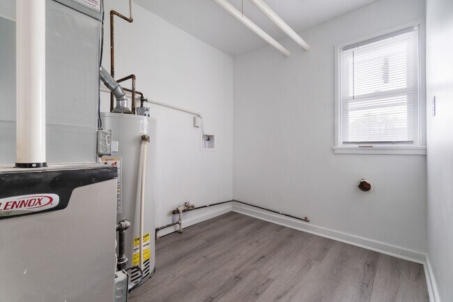 Building Photo - Coming this February: 1BR Townhouse in Midland, PA!!