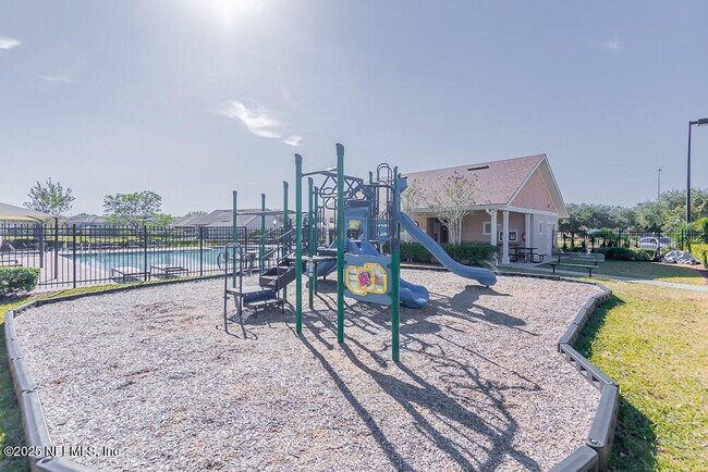 Building Photo - 6285 Wedmore Rd