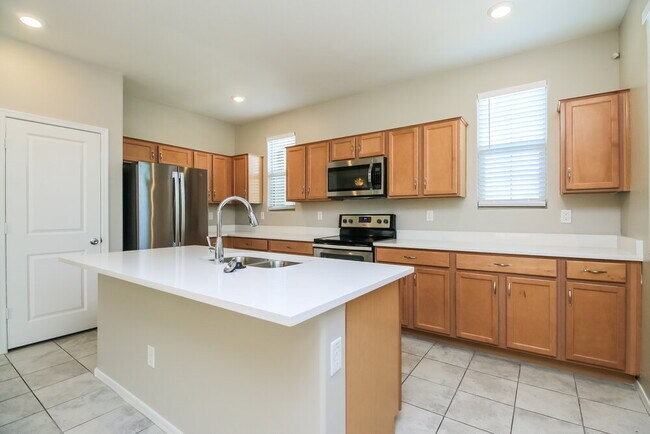 Building Photo - 6921 E Peralta Cir