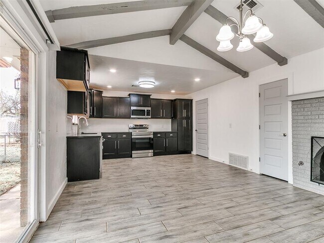 Building Photo - 2808 SW 88th St