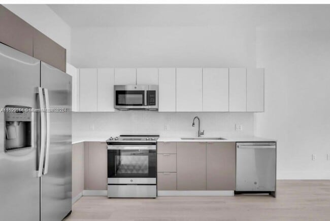 Building Photo - 110 Foster Rd