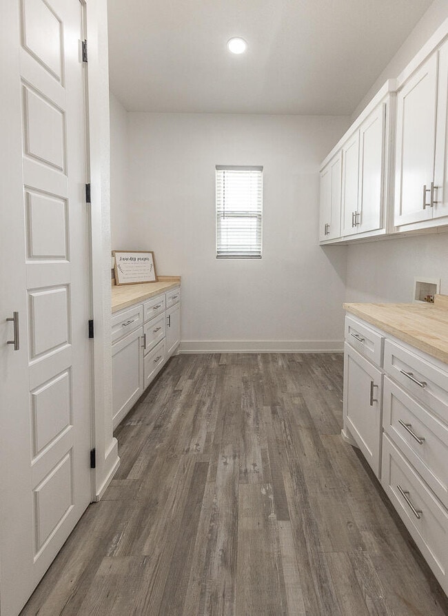 Building Photo - 19108 County Rd 2240