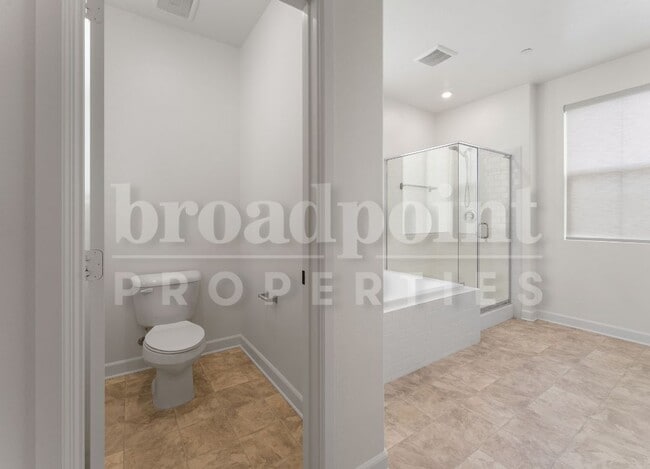 Building Photo - 27941 Silo Ln