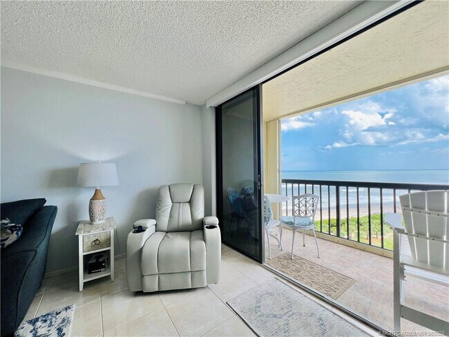 Building Photo - 9500 S Ocean Dr
