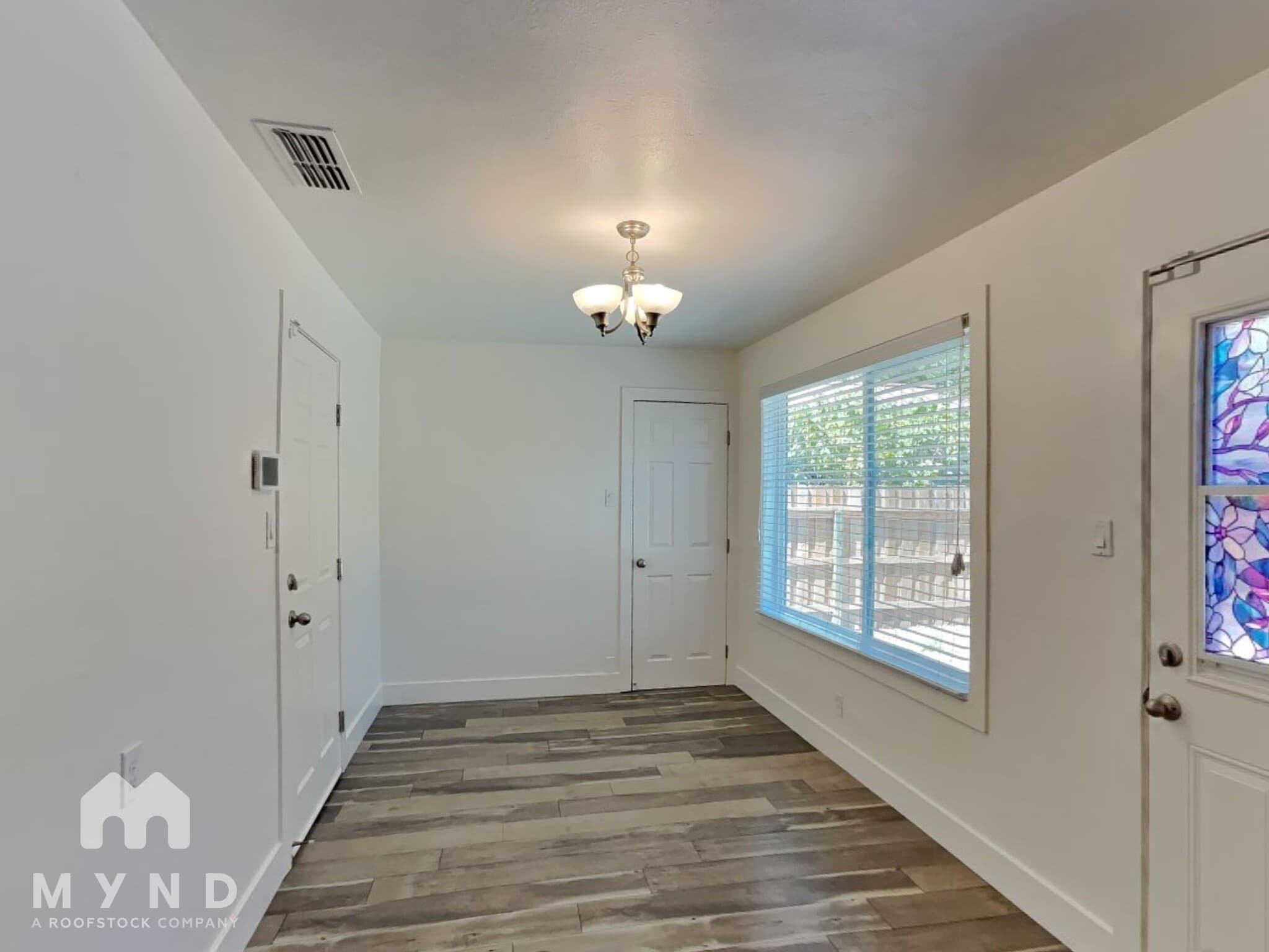 Building Photo - 2428 Drayton Dr