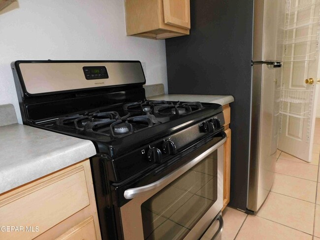 Building Photo - 8695 Pilgrimage Cir