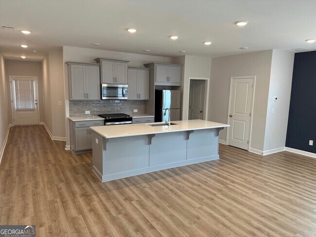 Building Photo - 3614 Silvery Wy