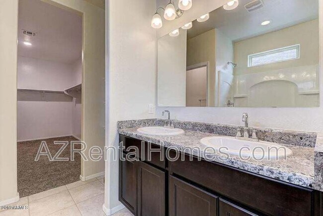 Building Photo - 37748 W Bello Ln