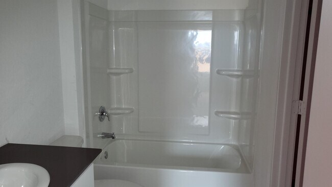 Building Photo - 5911 Coahulia Rdg