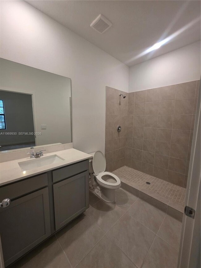 Building Photo - 1114 SW 9th Ave