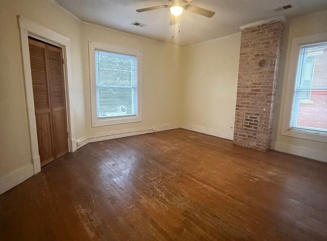 Building Photo - 1566 Quarrier St