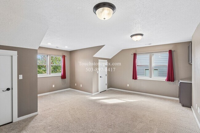 Building Photo - 37162 Coralburst St