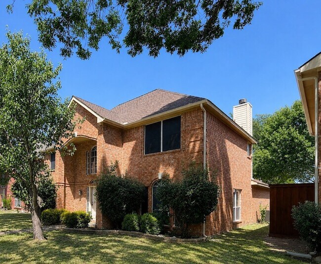 Building Photo - 709 Ridgemont Dr