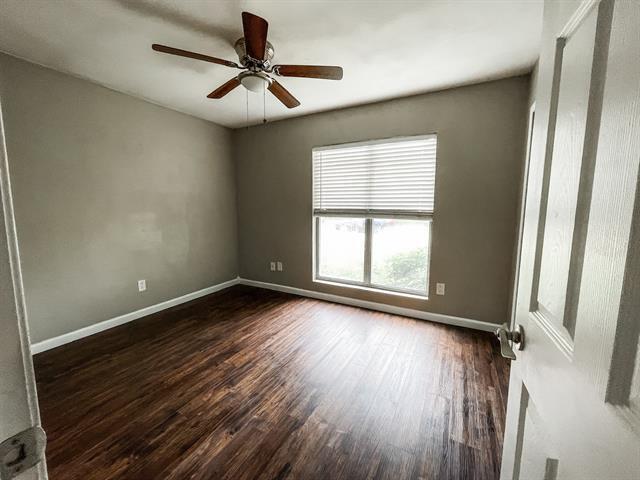 Building Photo - 2408 Country Hollow Ln