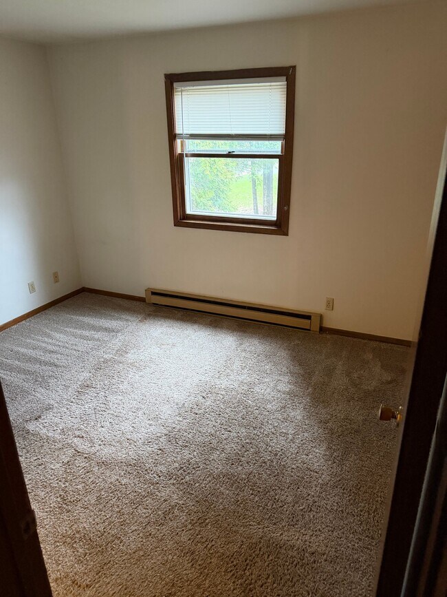 Building Photo - 222 High Line St