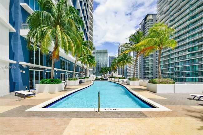 Building Photo - 60 SW 13th St